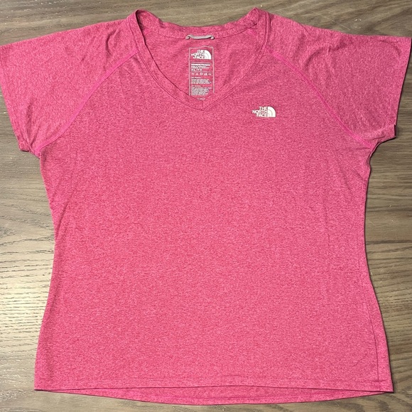 The North Face Women's Reaxion Amp V-Neck T-Shirt x TWO - Picture 10 of 13